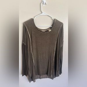 Women’s Daytrip Top size large